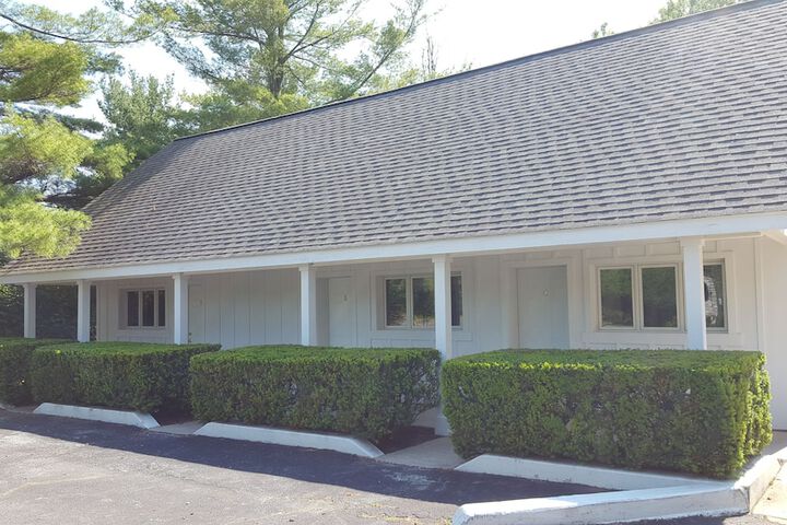 Captains Quarters Motel