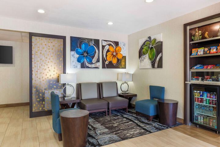 Hotel Interior 7 of 34