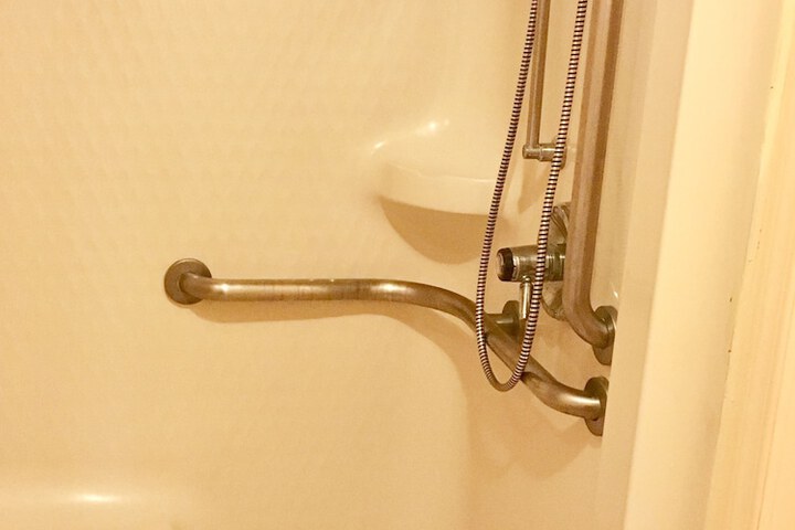 Room 34 of 51