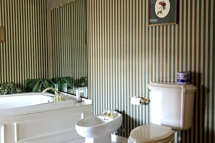 Waynebrook Inn Est 1865