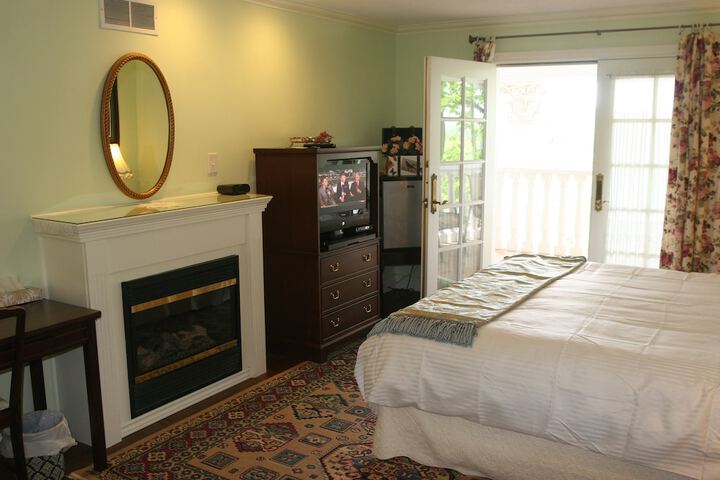 Room 20 of 66