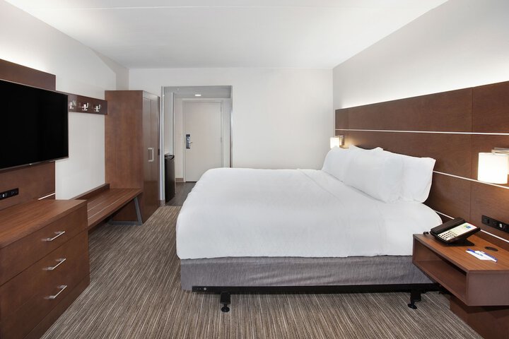 Room 22 of 45