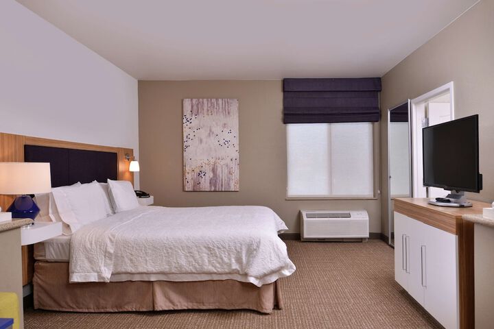 Room 30 of 53