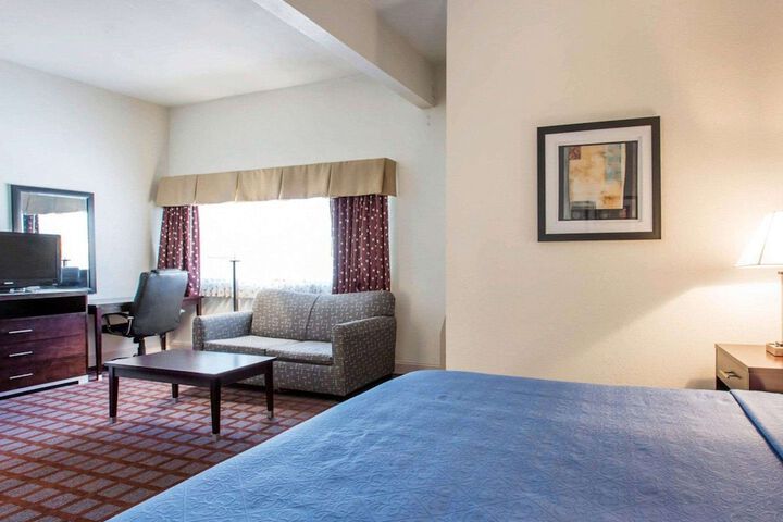 Room 30 of 49