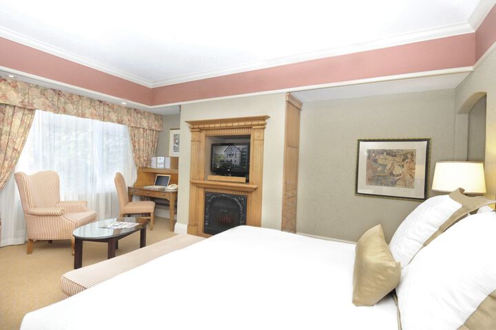 Room 14 of 24