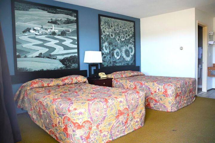 Room 25 of 42