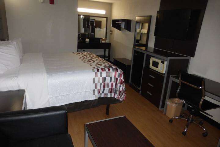 Room 12 of 20