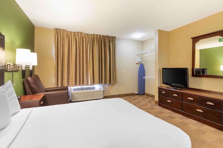 Room 19 of 25