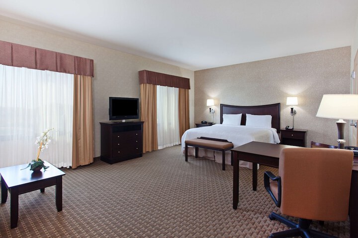 Room 14 of 32