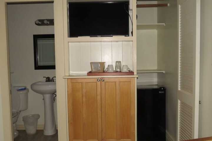 Room 174 of 218