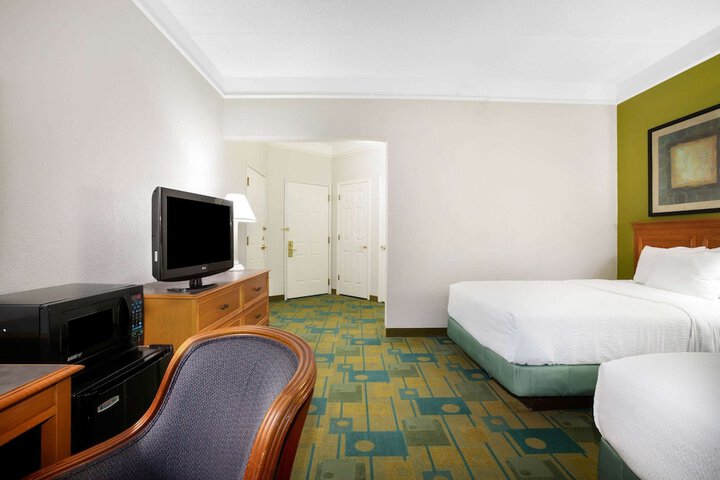 Room 21 of 30
