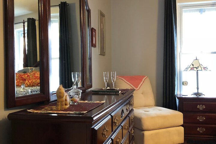 Room 48 of 82