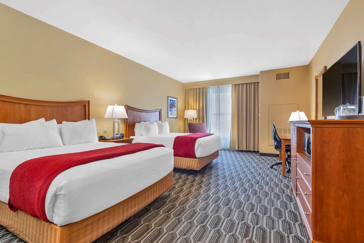 Room 32 of 44