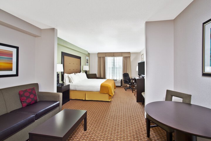 Holiday Inn Express Hotel & Suites Harrington-Dover area DE by IHG
