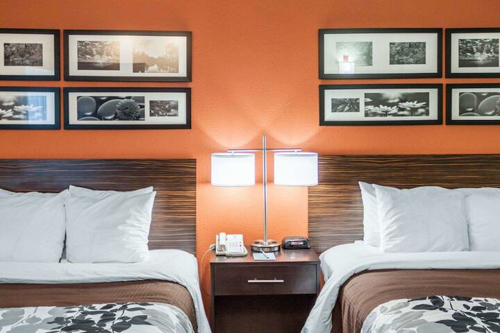 Room 16 of 32