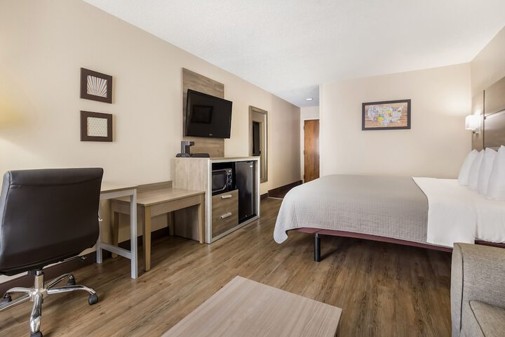 Room 28 of 63