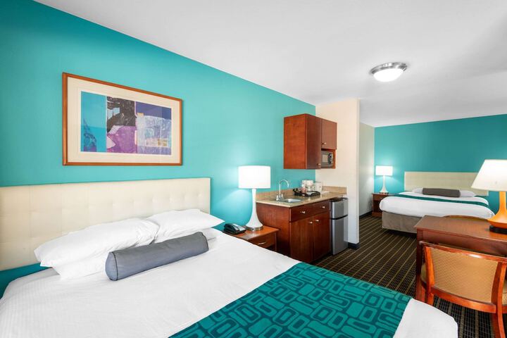 Room 9 of 19