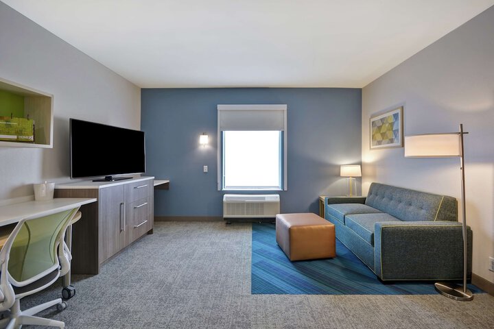 Room 12 of 30
