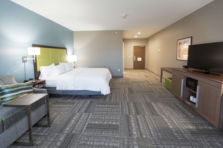 Room 25 of 41