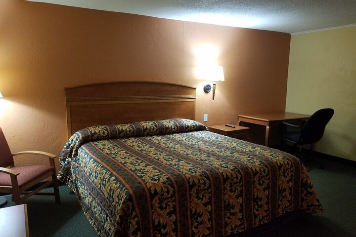 Budget Inn
