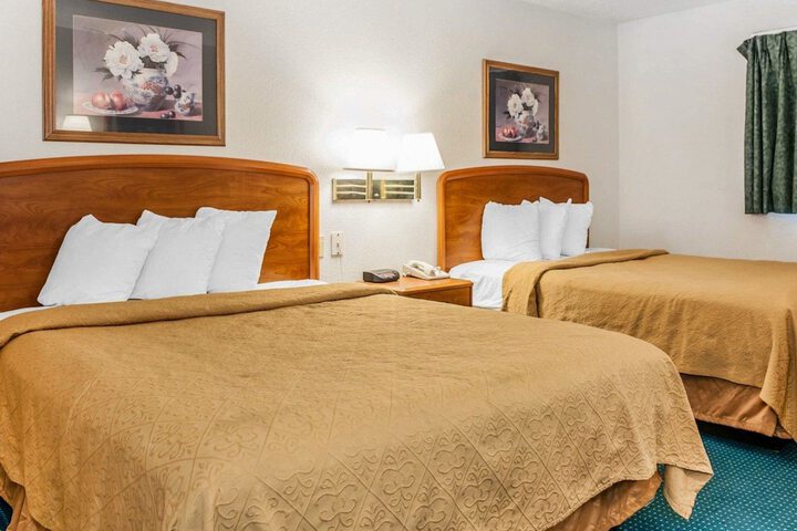 Room 8 of 26
