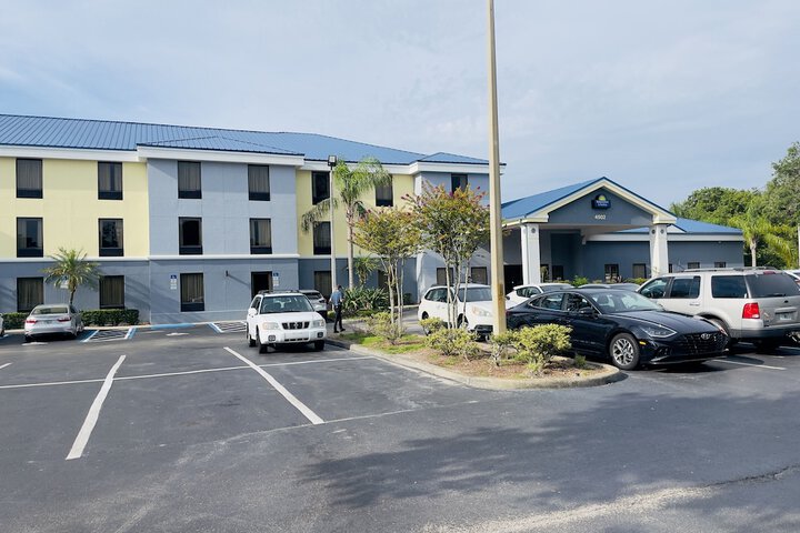 Hotel 6 of 85