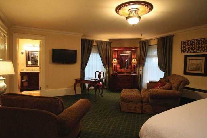 Room 45 of 70
