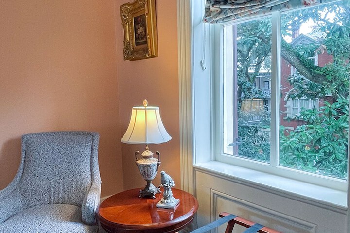 Room 57 of 166