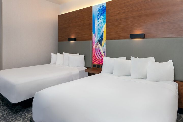 Room 30 of 72