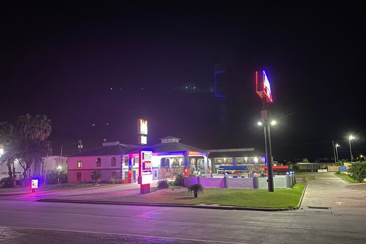 Hotel 17 of 83