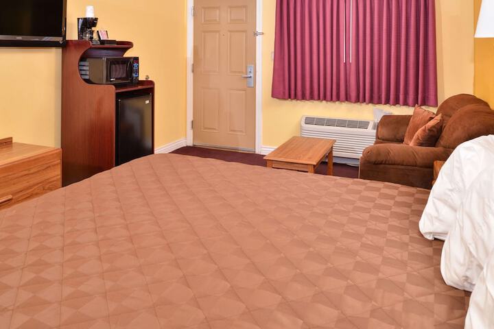 Room 28 of 31