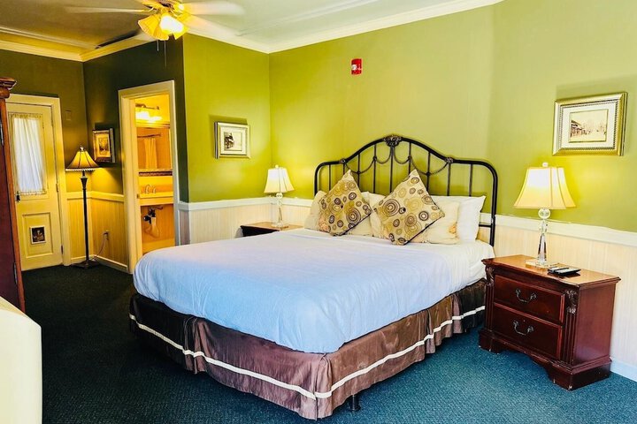 Gunn House Hotel