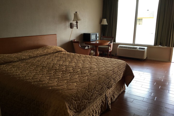 Room 26 of 41