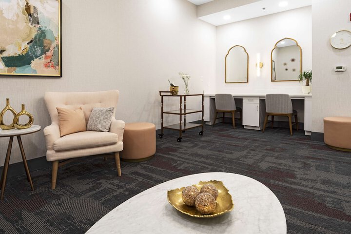Hampton Inn & Suites Raleigh Downtown