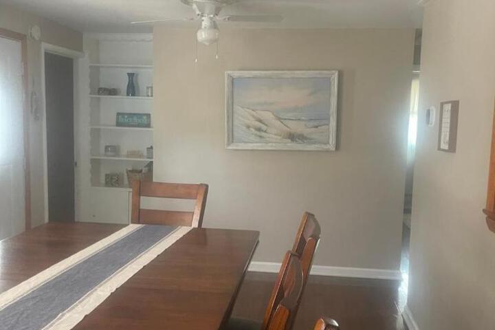 Three Bedroom House - Cape May short walk to the Bay