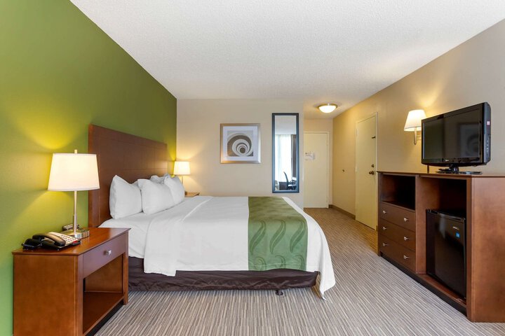 Room 16 of 42