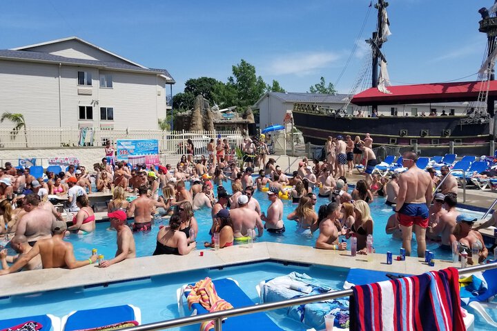 Pool 9 of 29