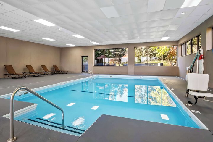 Pool 10 of 72