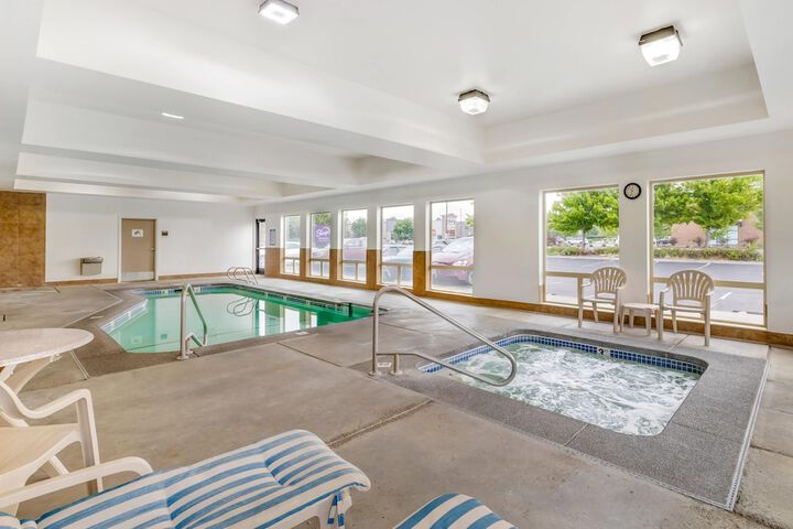 Sleep Inn & Suites Redmond