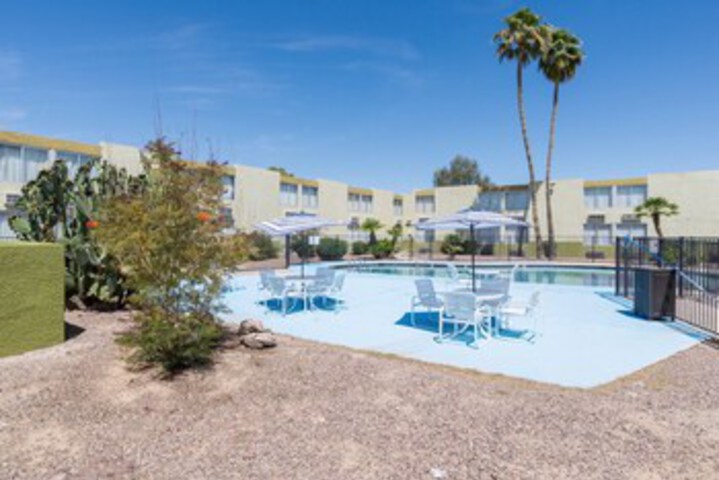 Hotel Bluestone