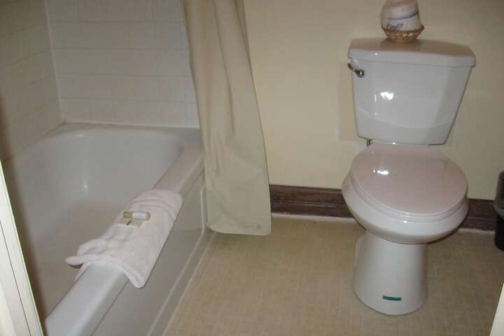 Room 7 of 17