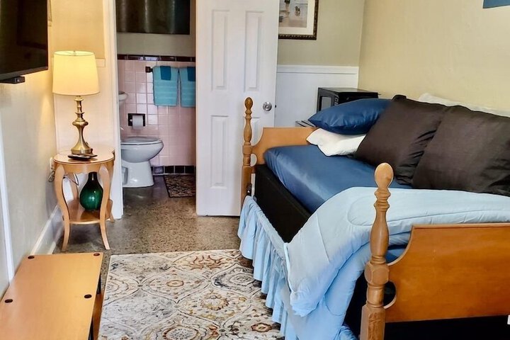 Room 29 of 37