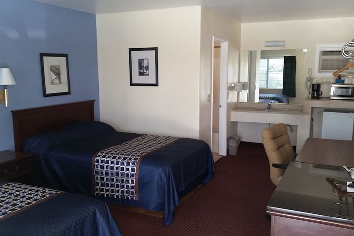Room 66 of 94