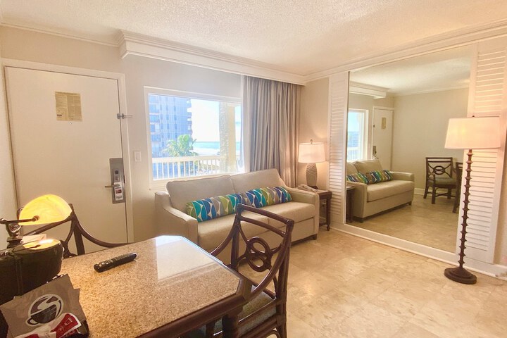 Island Grand at TradeWinds