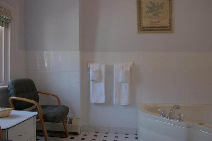 Room 40 of 52