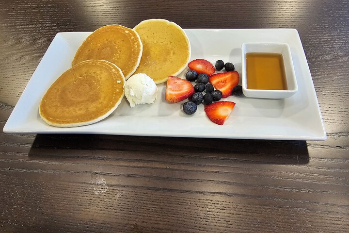 Breakfast/Coffee Service 27 of 38