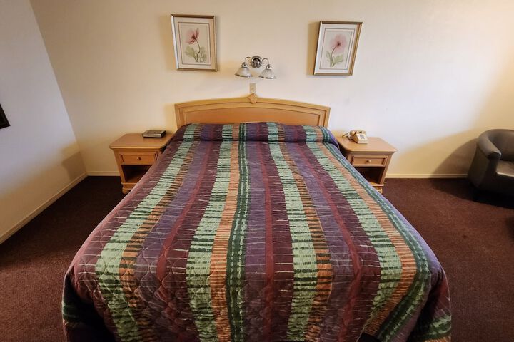 Room 26 of 40