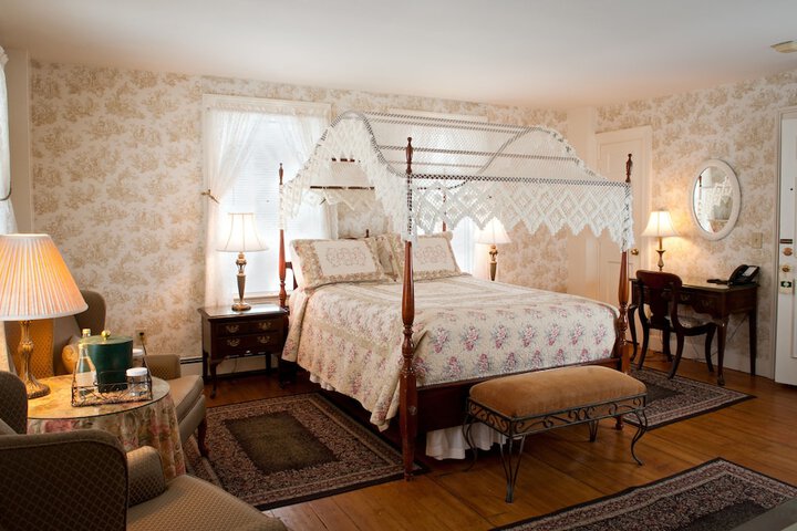 The Quechee Inn at Marshland Farm