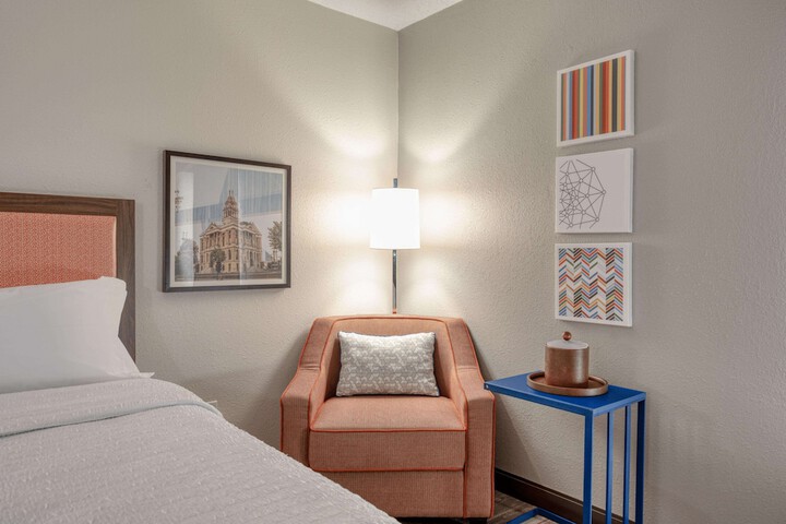 Room 28 of 40