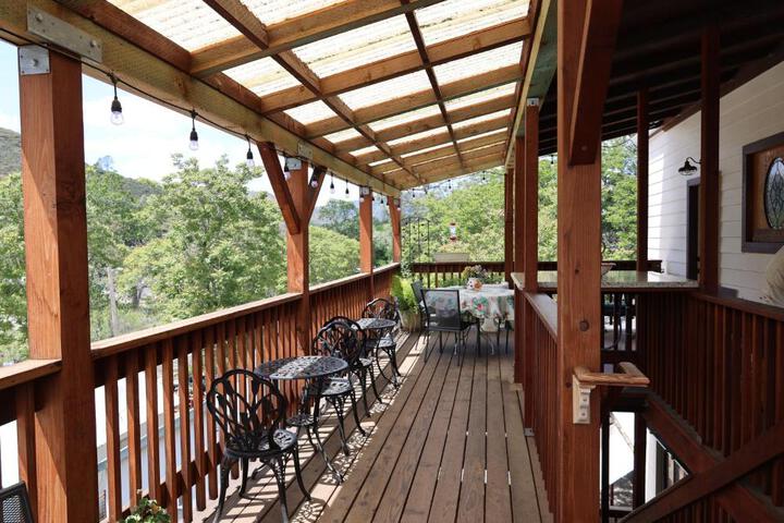 Terrace/Patio 16 of 17